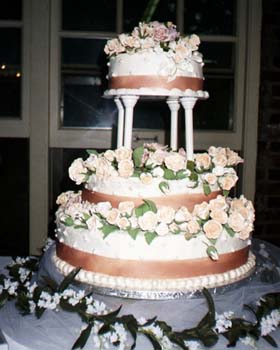 3 tier wedding cake